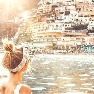 Meet your Posher, Elli